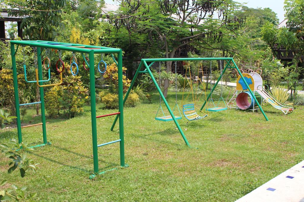 Little Village Chiang Mai Hang Dong Dış mekan fotoğraf