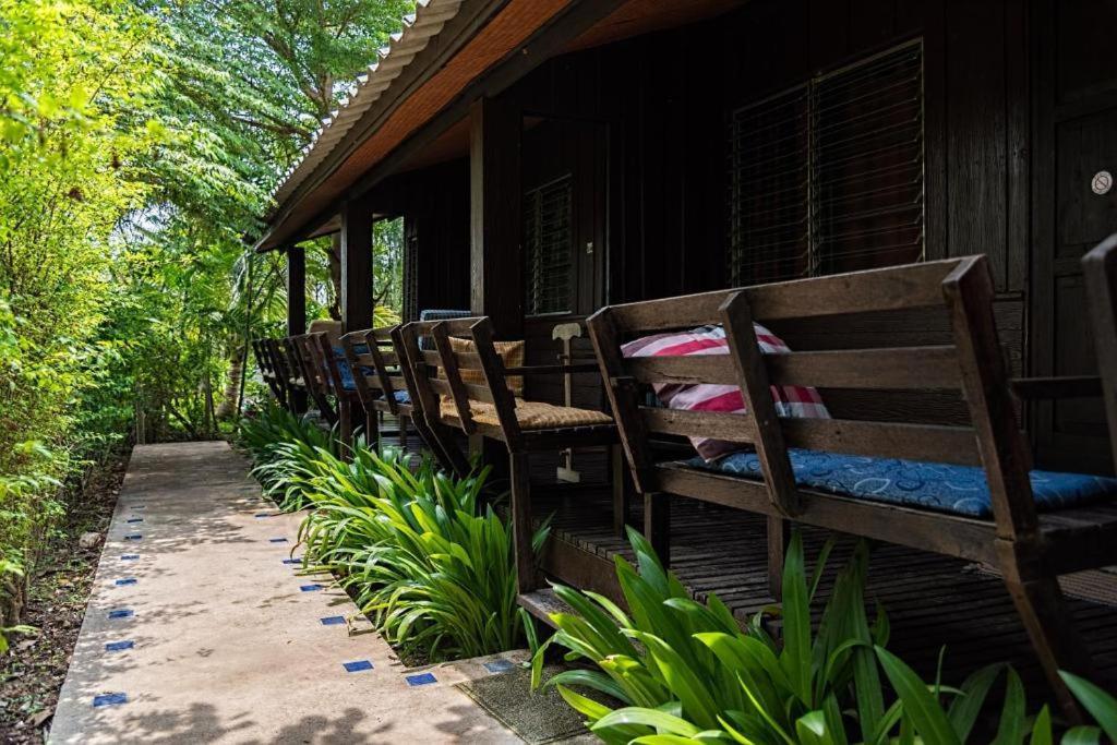 Little Village Chiang Mai Hang Dong Dış mekan fotoğraf